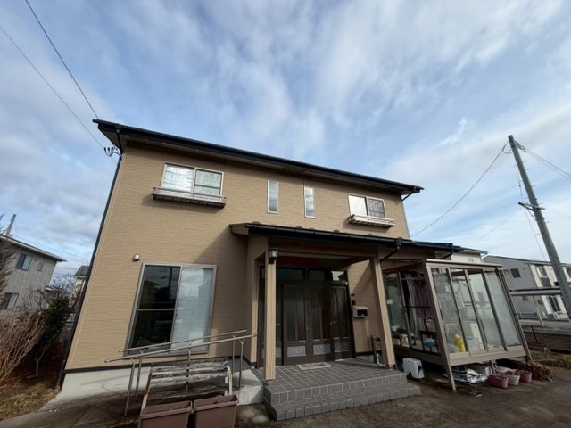 登米市豊里町 T様邸 外壁塗装の施工前